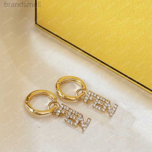 classic designer stud earrings pearl f for women men earring luxurys designers heart gold hoop letter stud earrings jewelry, Golden;silver
classic designer stud earrings pearl f for women men earring luxurys designers heart gold hoop letter stud earrings jewelry, Golden;silver