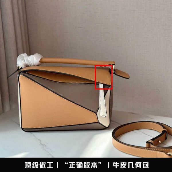 luxury designer loevve bag fashion tote shoulder canvas bags color matching calfskin women's solid geometry can be cross body with gift
luxury designer loevve bag fashion tote shoulder canvas bags color matching calfskin women's solid geometry can be cross body with gift