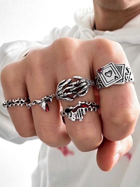 5pcs/set funky zinc alloy skeleton hand playing card decor ring for men for gift punk hip pop style, Silver
5pcs/set funky zinc alloy skeleton hand playing card decor ring for men for gift punk hip pop style, Silver