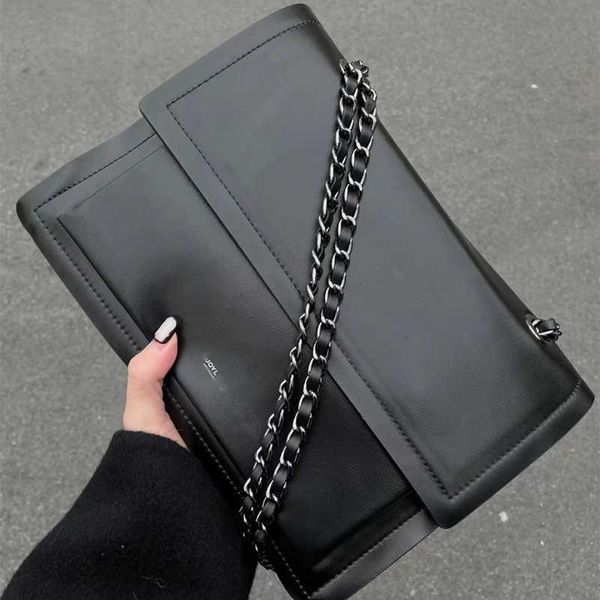 wandering bag large capacity bag women's new women's bag high-end and niche motorcycle bag single shoulder chain tote bag
wandering bag large capacity bag women's new women's bag high-end and niche motorcycle bag single shoulder chain tote bag