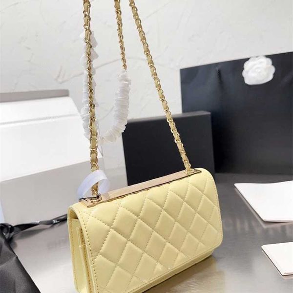 luxury designer bags channel 19 bag messenger bag handbag envelope bags shoulder bag tote bag women's fashion texture pearl lock multif
luxury designer bags channel 19 bag messenger bag handbag envelope bags shoulder bag tote bag women's fashion texture pearl lock multif