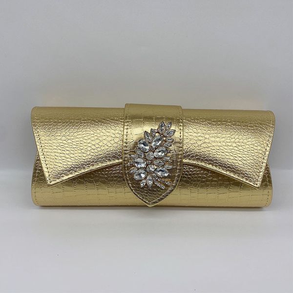 evening bags golden luxury women's handbag fashion diamonds snake pattern pu material evening clutch bag wedding purse ladies trend par
evening bags golden luxury women's handbag fashion diamonds snake pattern pu material evening clutch bag wedding purse ladies trend par