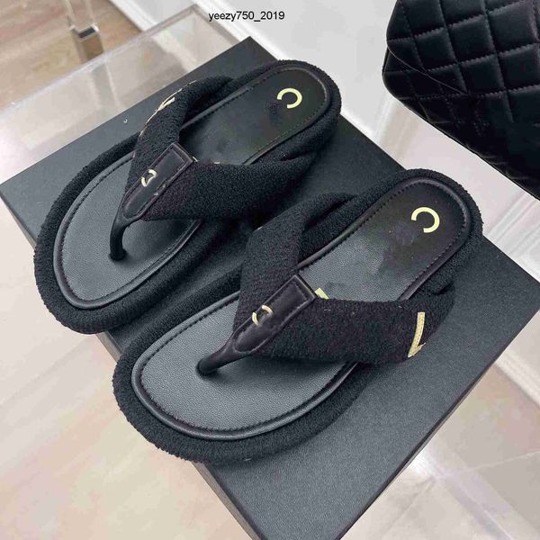 slippers outdoor channel flops shoe ccity fashion designer women flip beach classic shoes luxury slides sandals summer
slippers outdoor channel flops shoe ccity fashion designer women flip beach classic shoes luxury slides sandals summer