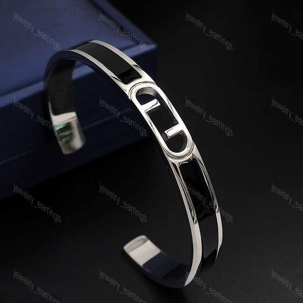 luxury brand designer bracelet her max men luxurys titanium stee bangle designers for women mens silver charm bracelet enamel fashion studde, Black
luxury brand designer bracelet her max men luxurys titanium stee bangle designers for women mens silver charm bracelet enamel fashion studde, Black