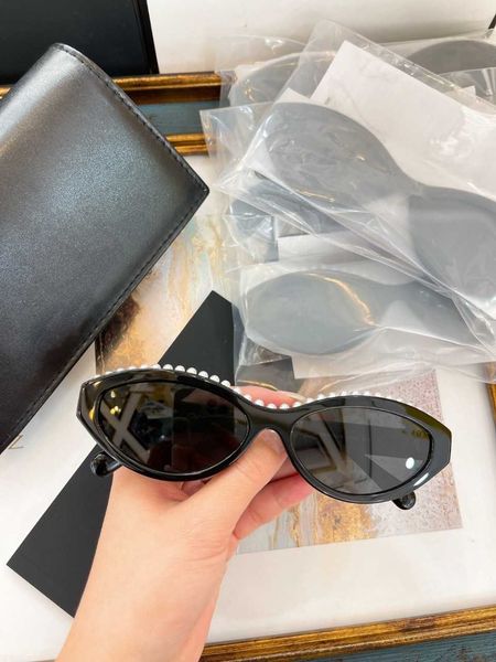 2023 new star's same 23c small fragrant sunglasses high sense precious 9110h pearl polarized square round face fashionable sunglasses, White;black
2023 new star's same 23c small fragrant sunglasses high sense precious 9110h pearl polarized square round face fashionable sunglasses, White;black