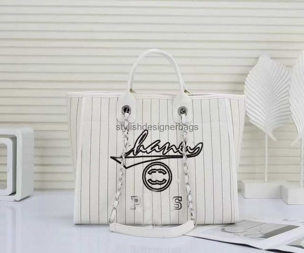 designer tote designer bag casual fashion bag large capacity canvas shoulder bag portable beach bag multifunctional bag stylishdesignerbags
designer tote designer bag casual fashion bag large capacity canvas shoulder bag portable beach bag multifunctional bag stylishdesignerbags