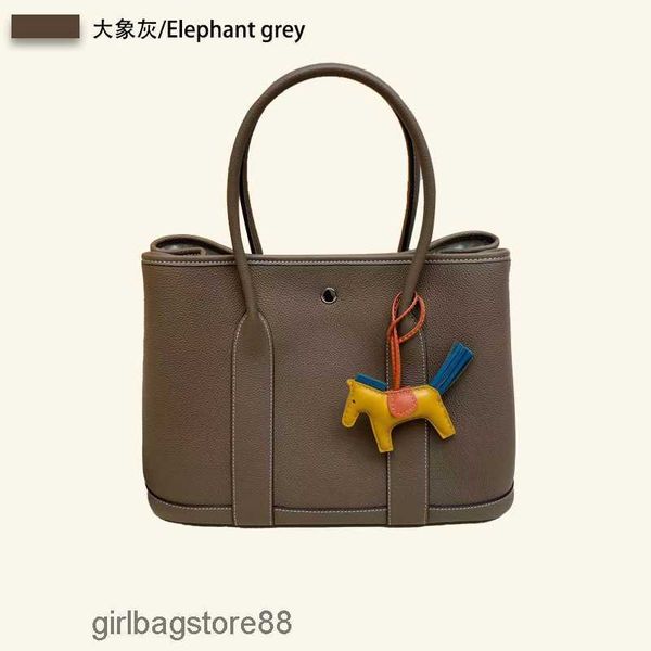 leather lady designer shoulder tot garden bags totes women's single h cross bag versatile garden tote portable shopping bucket pod2
leather lady designer shoulder tot garden bags totes women's single h cross bag versatile garden tote portable shopping bucket pod2