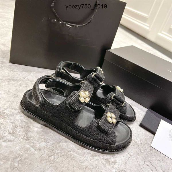high designer shoes sandals luxury beach shoe leather style slippers women channel quality slides outdoor sandal summer ccity ash4
high designer shoes sandals luxury beach shoe leather style slippers women channel quality slides outdoor sandal summer ccity ash4