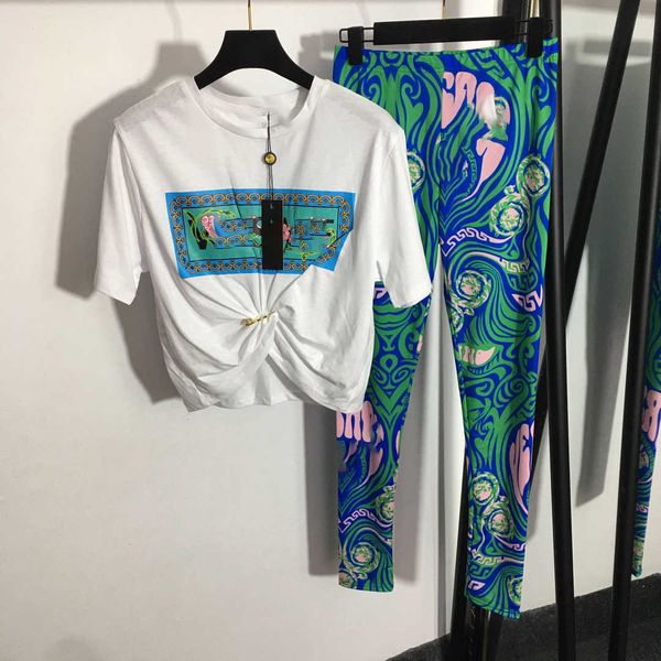 23ss women tracksuit yoga suit womens designer clothing womens set letter printed metal large pin open waist short sleeve elastic slim fit l, Gray
23ss women tracksuit yoga suit womens designer clothing womens set letter printed metal large pin open waist short sleeve elastic slim fit l, Gray