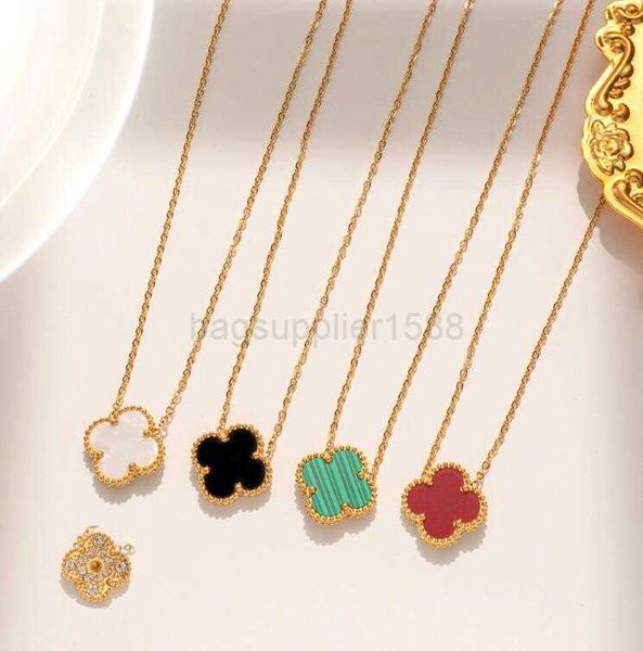 18k gold plated necklaces luxury designer necklace flowers four-leaf clover cleef fashional pendant necklace wedding party jewelry, Silver
18k gold plated necklaces luxury designer necklace flowers four-leaf clover cleef fashional pendant necklace wedding party jewelry, Silver