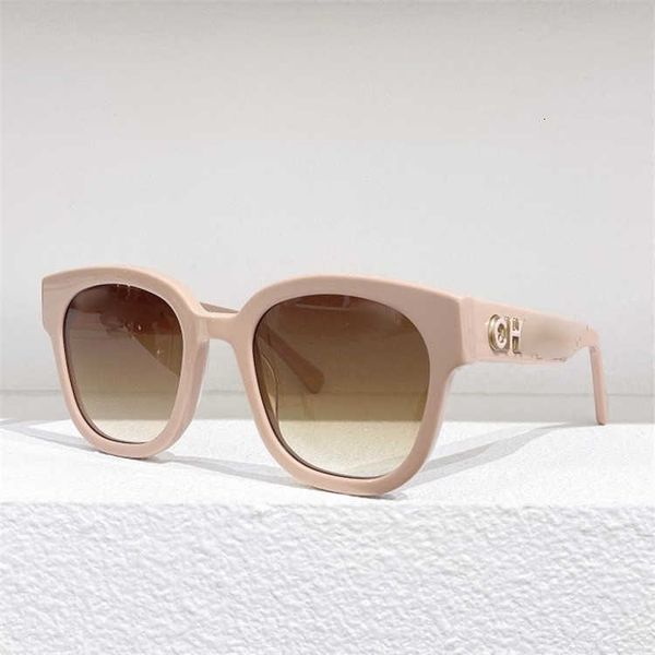 ch xiaoxiangjia xiaoxiangfeng sunglasses net red the same box letters temple 71465a 1wyj6, White;black
ch xiaoxiangjia xiaoxiangfeng sunglasses net red the same box letters temple 71465a 1wyj6, White;black