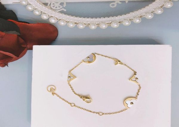 fashion style bracelets women bangle designer letter jewelry 18k gold plated stainless steel wristband cuff chain wedding lovers g2323549, Black
fashion style bracelets women bangle designer letter jewelry 18k gold plated stainless steel wristband cuff chain wedding lovers g2323549, Black