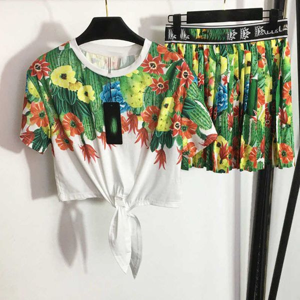 23ss skirt set womens designer clothing cactus print strap short open navel t-shirt ribbon high waist pleated short half skirt women clothes, White
23ss skirt set womens designer clothing cactus print strap short open navel t-shirt ribbon high waist pleated short half skirt women clothes, White