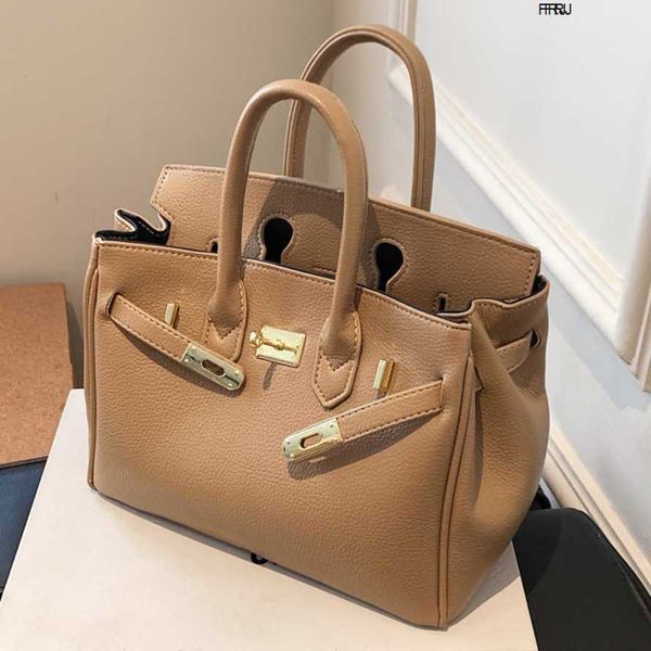 designer bags birkins handbags h ermes high sense bag large capacity womens 2023 new fashion versatile portable single shoulder crossbody ba
designer bags birkins handbags h ermes high sense bag large capacity womens 2023 new fashion versatile portable single shoulder crossbody ba