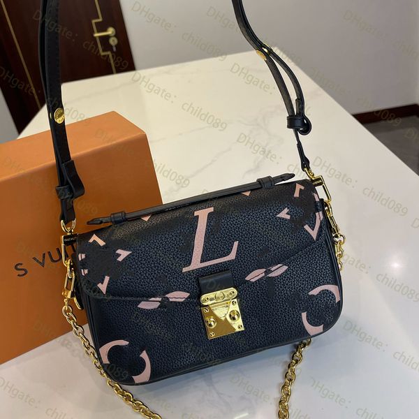 women designer bag plain floral shoulder bags pu letter handbag hasp flap interior zipper pocket crossbody bags multi occasion use
women designer bag plain floral shoulder bags pu letter handbag hasp flap interior zipper pocket crossbody bags multi occasion use