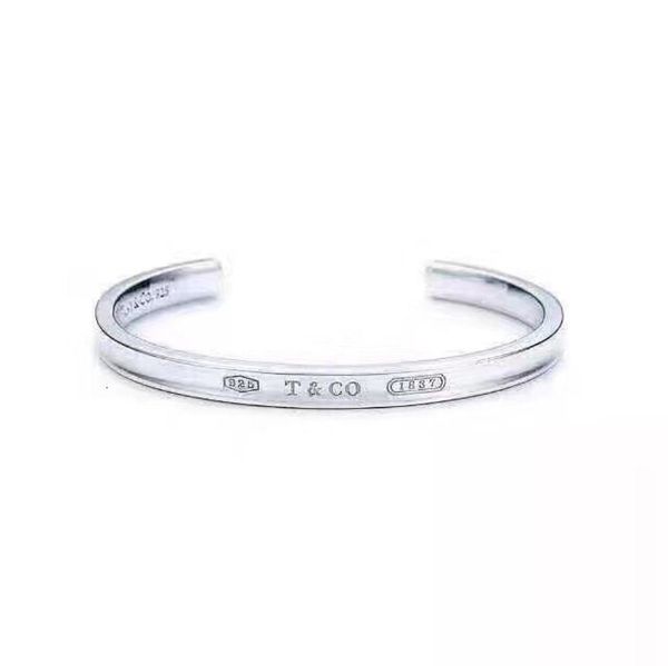 2020 fashion highquality ladies bracelet daily matching dress accessories the hard bracelet for dinner party kyk84497755, Black
2020 fashion highquality ladies bracelet daily matching dress accessories the hard bracelet for dinner party kyk84497755, Black