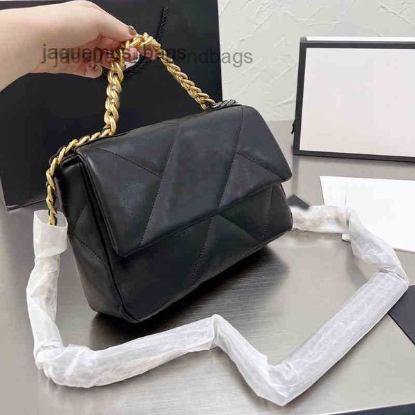 chaanel designer classic shoulder bag lady 19 diamond handbags chain crossbody diamond handbags chain lady purse 220902
chaanel designer classic shoulder bag lady 19 diamond handbags chain crossbody diamond handbags chain lady purse 220902