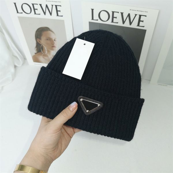 fashion beret caps designer knitted hat men women solid color dome warm short couple street fashion hat, Blue;gray
fashion beret caps designer knitted hat men women solid color dome warm short couple street fashion hat, Blue;gray