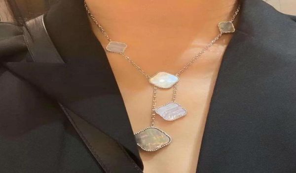 925 silver mixed six10flower desinger necklace 4four leaf clover charm bracelets bangle chain 18k gold agate shell motherofpe8923563
925 silver mixed six10flower desinger necklace 4four leaf clover charm bracelets bangle chain 18k gold agate shell motherofpe8923563