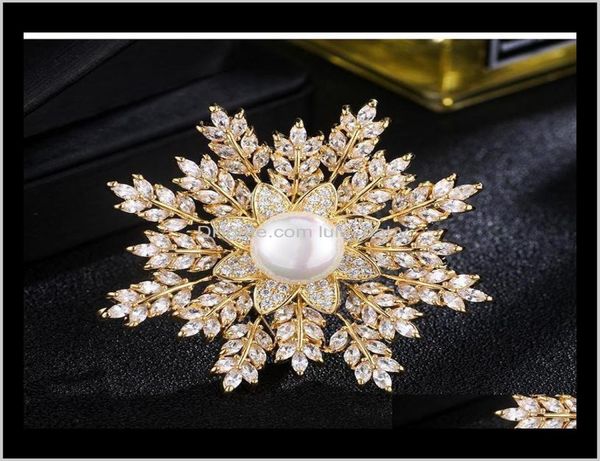 fashion women big pearl flower crystal rhinestone snowflake brooch pins gold silver cor for lady gift designer jewelry 5teat srn4l3345180, Gray
fashion women big pearl flower crystal rhinestone snowflake brooch pins gold silver cor for lady gift designer jewelry 5teat srn4l3345180, Gray