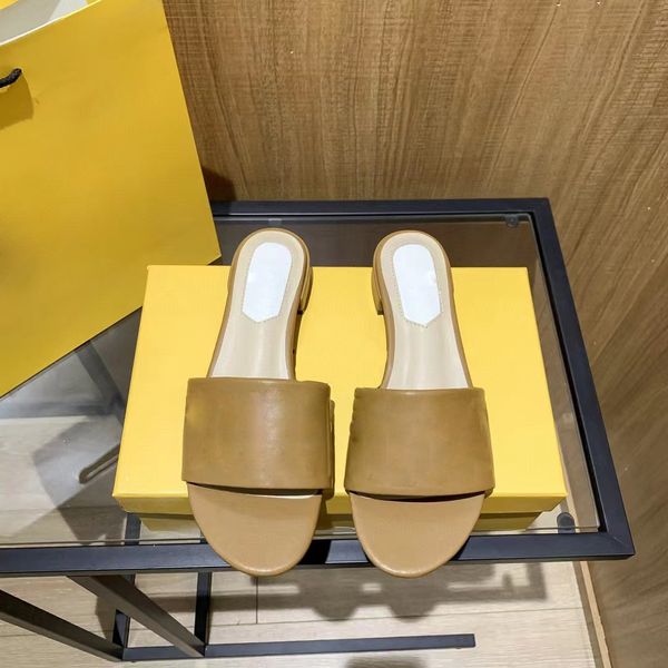 designer shoes luxury flat high heels flip flops lady fashion 2023 letter printed shoes beach summer new slippers casual fashion classic fla, Black
designer shoes luxury flat high heels flip flops lady fashion 2023 letter printed shoes beach summer new slippers casual fashion classic fla, Black