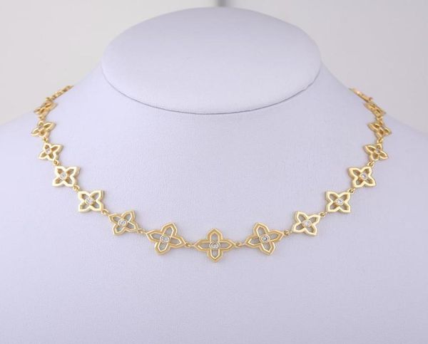 chokers oyb korean style fourleaf clover necklace threepiece set female golden collars clover short jewelry1935463, Golden;silver
chokers oyb korean style fourleaf clover necklace threepiece set female golden collars clover short jewelry1935463, Golden;silver