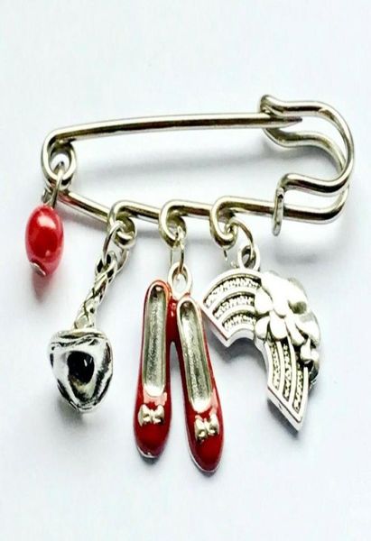 red slipper brooches for women simple design wizard of oz alice in wonderland jewelry wedding pins and brooches broch1788537, Gray
red slipper brooches for women simple design wizard of oz alice in wonderland jewelry wedding pins and brooches broch1788537, Gray