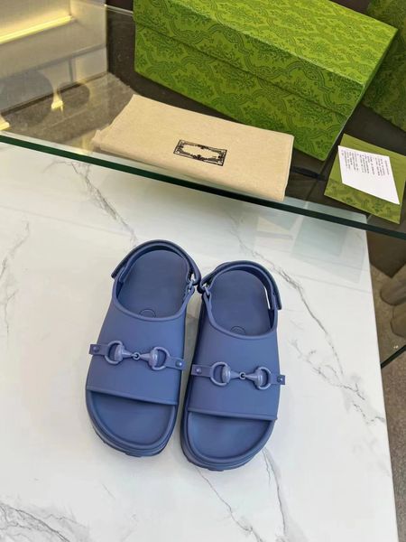 2023 designer women sandals crystal calf leather casual shoes womens slides quilted platform summer beach slipper size 35-45, Black
2023 designer women sandals crystal calf leather casual shoes womens slides quilted platform summer beach slipper size 35-45, Black