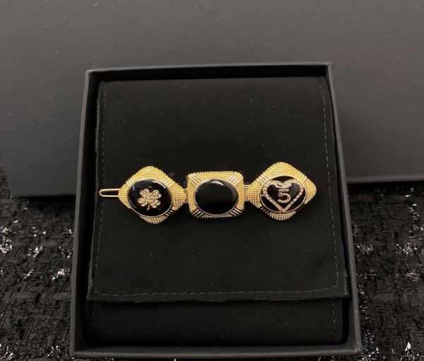 2021 fashion jewelry women girls feather hairpin black resin beautiful girls hair wear jewelry gold color feather hair jewelry8400015, Golden;silver
2021 fashion jewelry women girls feather hairpin black resin beautiful girls hair wear jewelry gold color feather hair jewelry8400015, Golden;silver