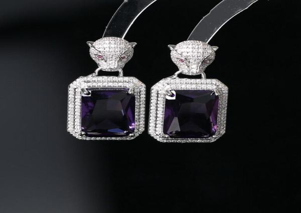 new designed cheetah head earring stud d letters colored crystal anti allergy women earring hoop ladies designer jewelry d30488s7350232, Golden;silver
new designed cheetah head earring stud d letters colored crystal anti allergy women earring hoop ladies designer jewelry d30488s7350232, Golden;silver