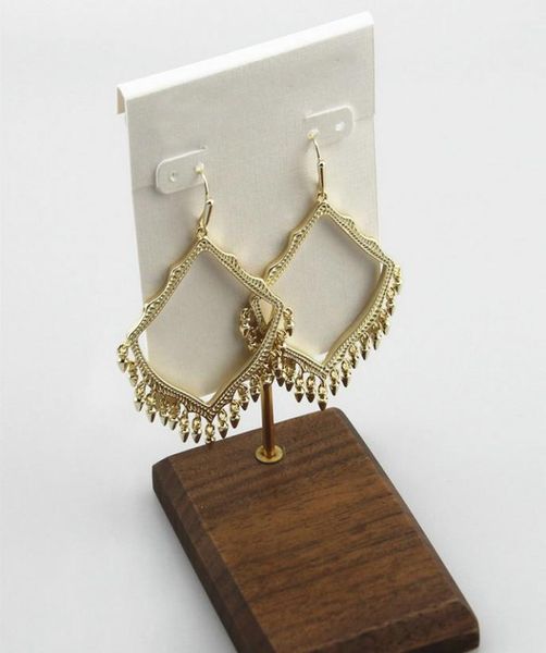with dust bag huggie hook real 18k gold gold plated hollow tassel out shape earrings earring letter gift 3colors7286984, Golden;silver
with dust bag huggie hook real 18k gold gold plated hollow tassel out shape earrings earring letter gift 3colors7286984, Golden;silver