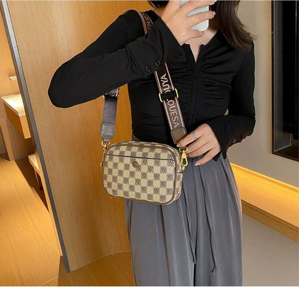designer womens shoulder bags luxury handbags purses fashion bags leather women handbag purse shoulder bag tote
designer womens shoulder bags luxury handbags purses fashion bags leather women handbag purse shoulder bag tote