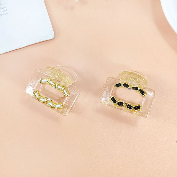 luxury barrettes hair pins designer womens girls letter hairpin brand classic versatile leisure hairclips fashion pearl shark hairpin hair c, Black;brown
luxury barrettes hair pins designer womens girls letter hairpin brand classic versatile leisure hairclips fashion pearl shark hairpin hair c, Black;brown