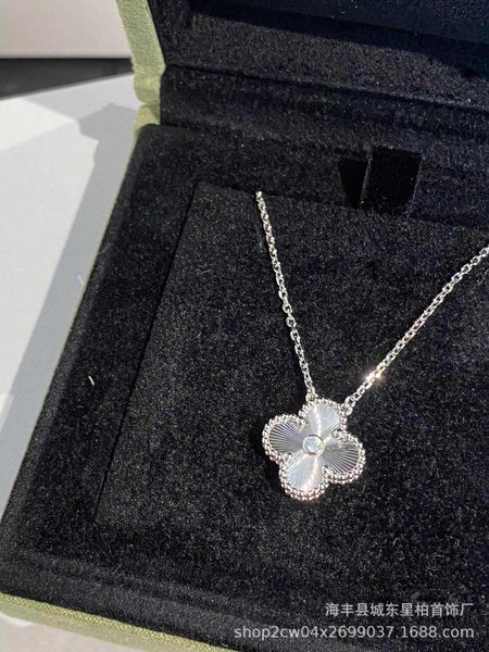 sterling silver s925 new luxury niche platinum lucky laser four-leaf clover pendant christmas diamond inlaid car flower necklace
sterling silver s925 new luxury niche platinum lucky laser four-leaf clover pendant christmas diamond inlaid car flower necklace