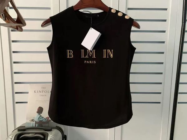 factory wholesale luxury designer womens t-shirts classic sleeveless pure cotton black red silver letter printed with gold buttons on should, White
factory wholesale luxury designer womens t-shirts classic sleeveless pure cotton black red silver letter printed with gold buttons on should, White