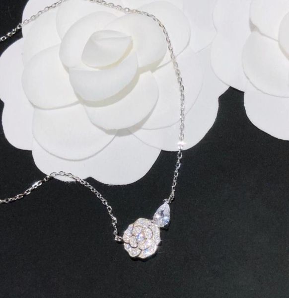 luxury designer jewelry womens necklaces pendants camelia precieux diamond flower double letters c fashion with original box sterl6260502, Silver
luxury designer jewelry womens necklaces pendants camelia precieux diamond flower double letters c fashion with original box sterl6260502, Silver