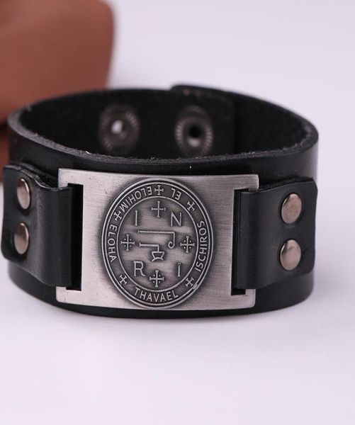 dawapara seal of solomon talisman genuine leather bracelet sigil of archangel thavael mens wiccan bracelet pour hommes2695082, Golden;silver
dawapara seal of solomon talisman genuine leather bracelet sigil of archangel thavael mens wiccan bracelet pour hommes2695082, Golden;silver