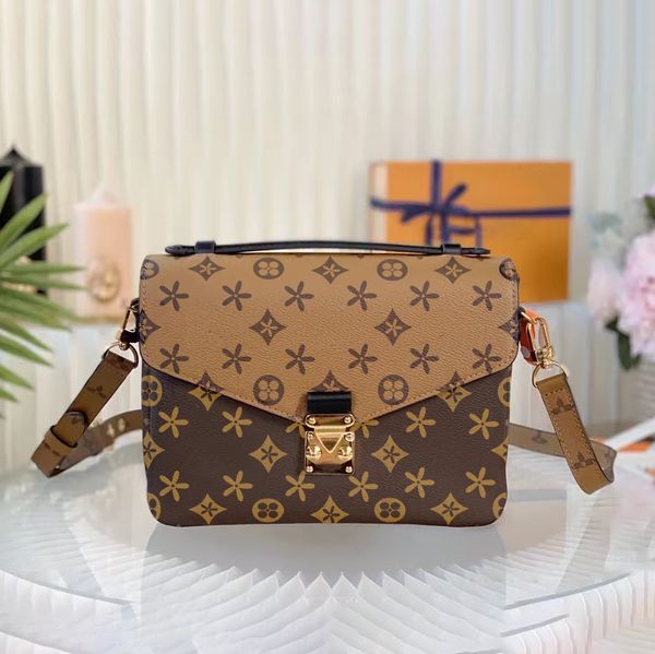 m44876 pochette classic genuine leather cool wallet clutch bags womens old flower handle luxury designer metis purses handbag shoulder strap
m44876 pochette classic genuine leather cool wallet clutch bags womens old flower handle luxury designer metis purses handbag shoulder strap