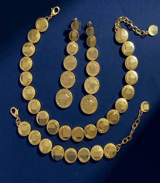 luxurious women black resin necklaces bracelet earring rings hairpin set banshee portrait 18k gold plated new designed designer jewelry jv45
luxurious women black resin necklaces bracelet earring rings hairpin set banshee portrait 18k gold plated new designed designer jewelry jv45