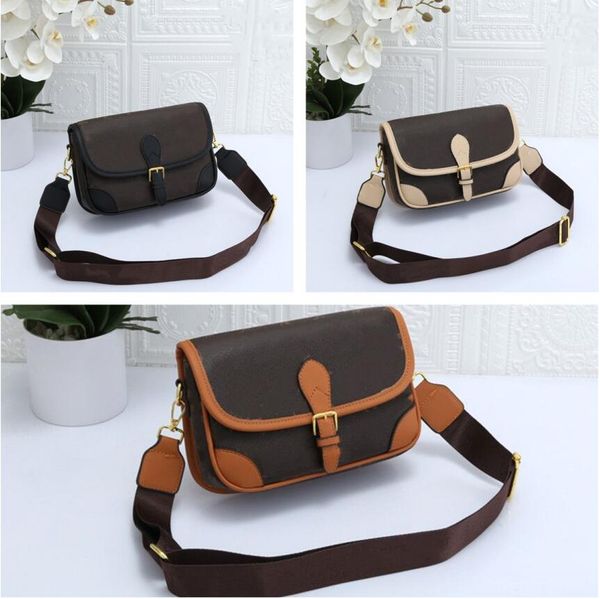 vintage leather diane baguette shoulder crossbody bags hight quality designer luxury handbags odeon totes lady flap purse women messenger ba
vintage leather diane baguette shoulder crossbody bags hight quality designer luxury handbags odeon totes lady flap purse women messenger ba