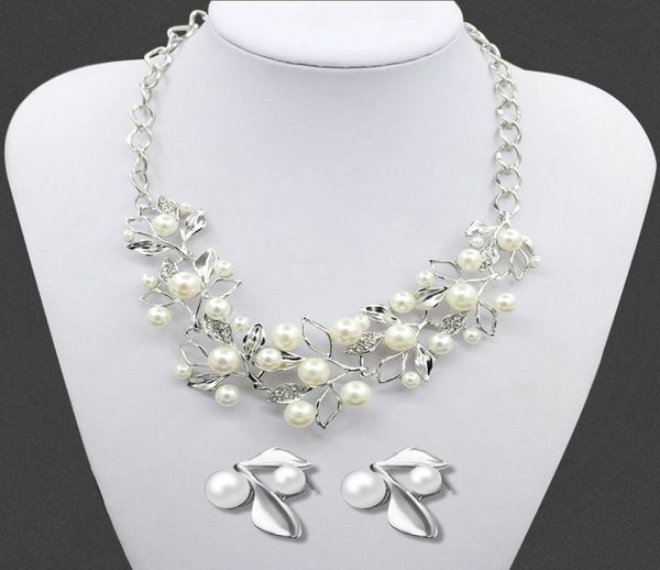 2016 fashion western leaf type necklace pearl earrings jewelry woman sweater crystal rhinestone necklace chain wedding gift3970228, Silver
2016 fashion western leaf type necklace pearl earrings jewelry woman sweater crystal rhinestone necklace chain wedding gift3970228, Silver