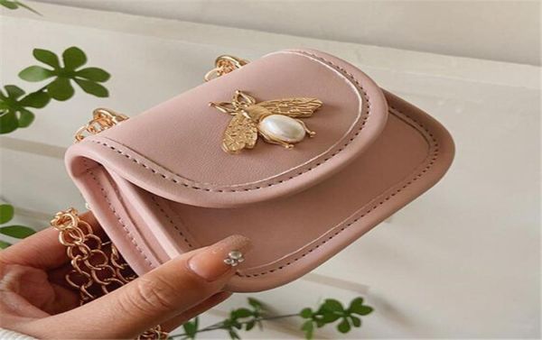 2022 kids bees purse girls chain oneshoulder saddle bag designer children messenger bags child princess mini wallet4215085, White
2022 kids bees purse girls chain oneshoulder saddle bag designer children messenger bags child princess mini wallet4215085, White