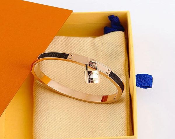 letter lock bangle lover charm bracelet luxury classic fashion designer jewelry gift with box5778279, Black
letter lock bangle lover charm bracelet luxury classic fashion designer jewelry gift with box5778279, Black