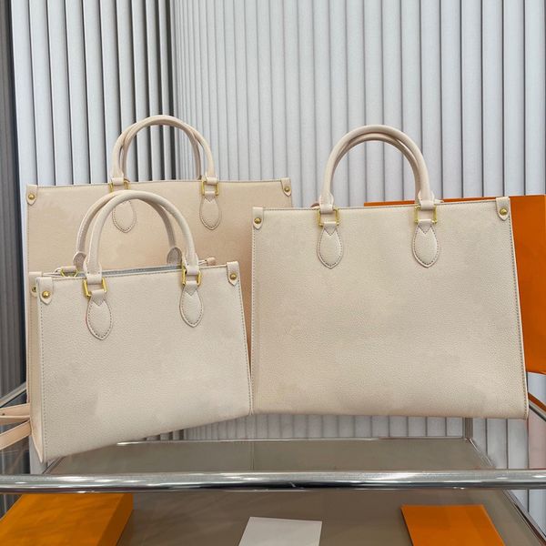 outdoor handbag versatile tote bag summer style embossed letter logo design fashion women's shopping bag
outdoor handbag versatile tote bag summer style embossed letter logo design fashion women's shopping bag