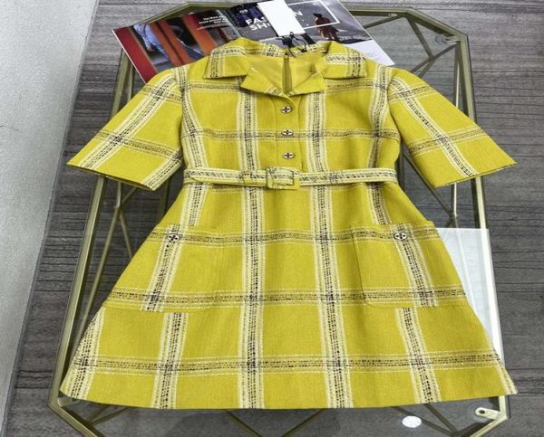 2021 autumn lemon yellow a line women dress designer lapel neck short sleeves dresses with belt milan runway pocket buttons vestid5550370, Black 
2021 autumn lemon yellow a line women dress designer lapel neck short sleeves dresses with belt milan runway pocket buttons vestid5550370, Black