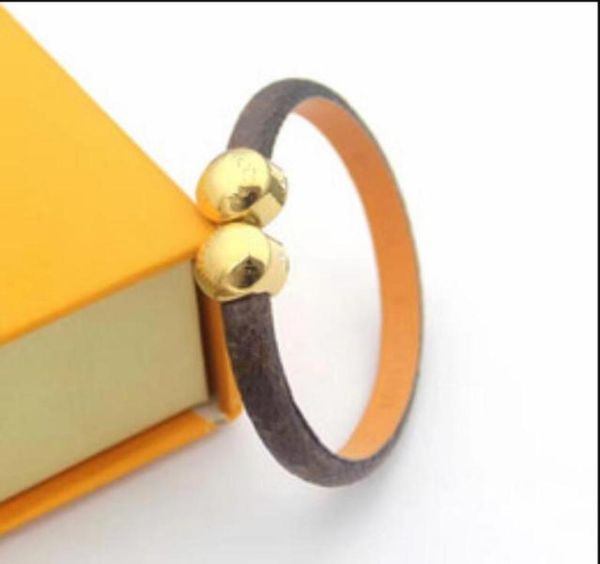 luxury bracelet round genuine leather bracelets with gold round buckle women bracelet flower print pulseira brand named jewelry7185970, Golden;silver
luxury bracelet round genuine leather bracelets with gold round buckle women bracelet flower print pulseira brand named jewelry7185970, Golden;silver