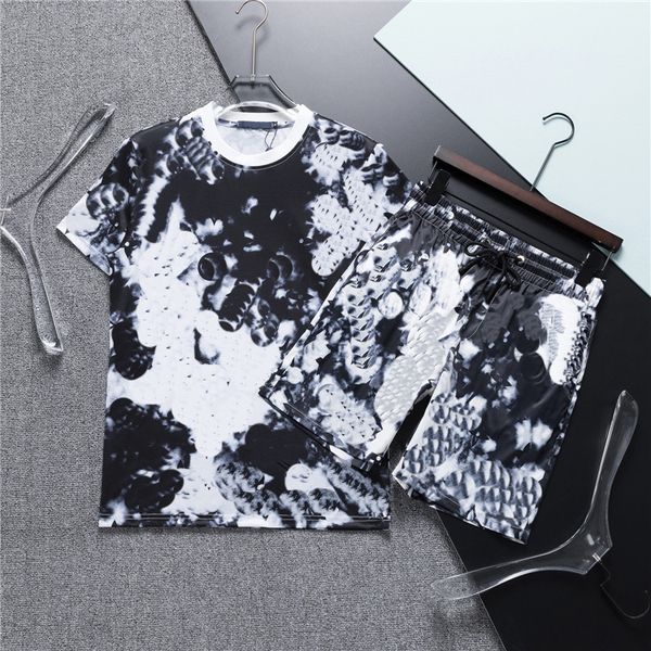 2023 mens t shirt designer men womens shirts fashion tshirt with letters official spring summer short sleeve man tee woman clothing, White;black
2023 mens t shirt designer men womens shirts fashion tshirt with letters official spring summer short sleeve man tee woman clothing, White;black