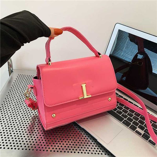 stylish shoulder bag for women bags 2023 new style people's advanced sense fashion handheld single room crossbody evening clutches luxu
stylish shoulder bag for women bags 2023 new style people's advanced sense fashion handheld single room crossbody evening clutches luxu