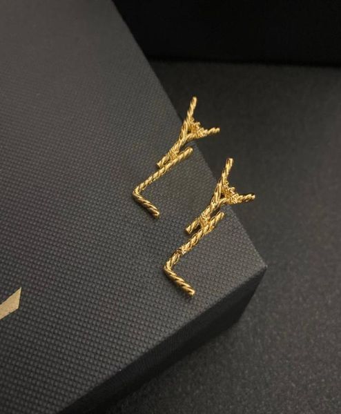 new style charm designer earrings love ear stud designers 18k gold plated geometry letters earring classical women wedding party j9602715, Golden;silver
new style charm designer earrings love ear stud designers 18k gold plated geometry letters earring classical women wedding party j9602715, Golden;silver