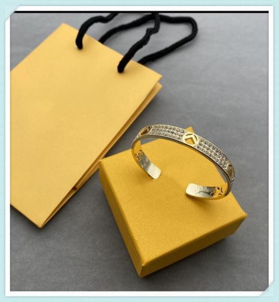 fashion designers bracelet for men women casual party gifts womens luxury designer love gold bracelets mens bracelets wedding jewe6934379, Black
fashion designers bracelet for men women casual party gifts womens luxury designer love gold bracelets mens bracelets wedding jewe6934379, Black